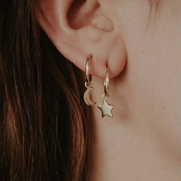 Myth X Dream Jewelry - LAST ONE 💖Minimalist Moon Star huggie Earrings